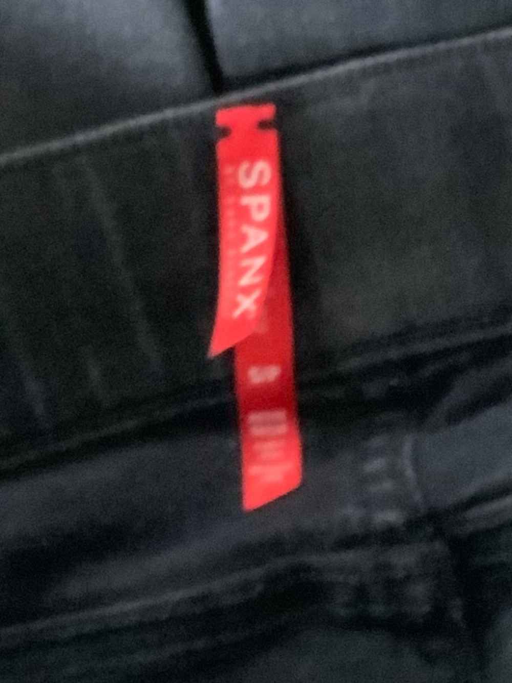 Spanx Black Ankle Jeans Slimming Stretch Pull On Pants Chic Classic Size Small - Picture 6 of 7